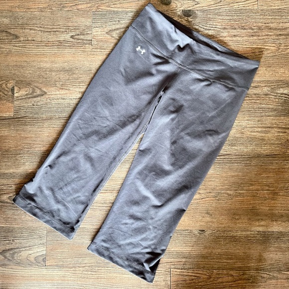 Under Armour All Season Gear capris pants sz S - Picture 1 of 4